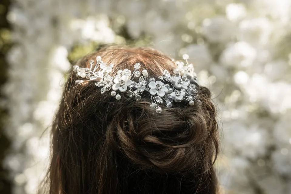 Haarschmuck der Braut, Hochzeit im Moods