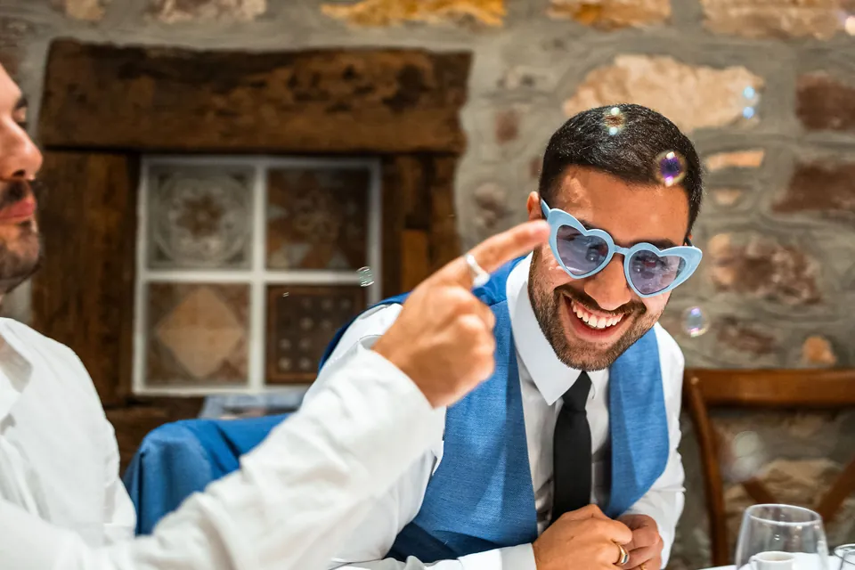 Gast mit Herzbrille, Hochzeit in der Schleifenmühle Dettenheim-Rußheim